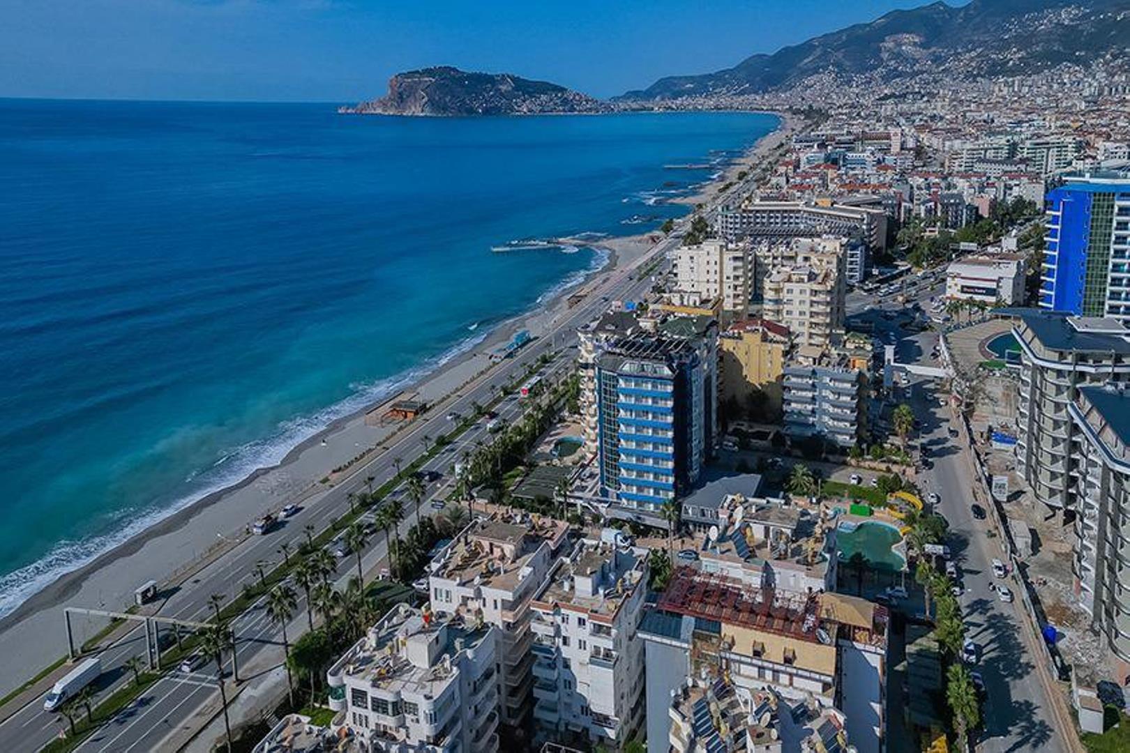 Alanya Real Estate Beachfront Furnished 4 Room Apartment For Sale In Tosmur Alanya 01