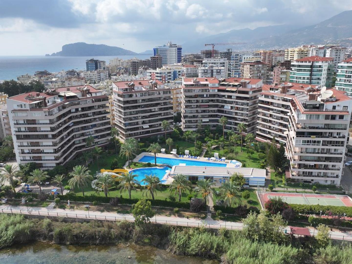 Alanya Real Estate Luxury Furnished Central 2 Room Flat For Sale In Cleopatra Alanya 03