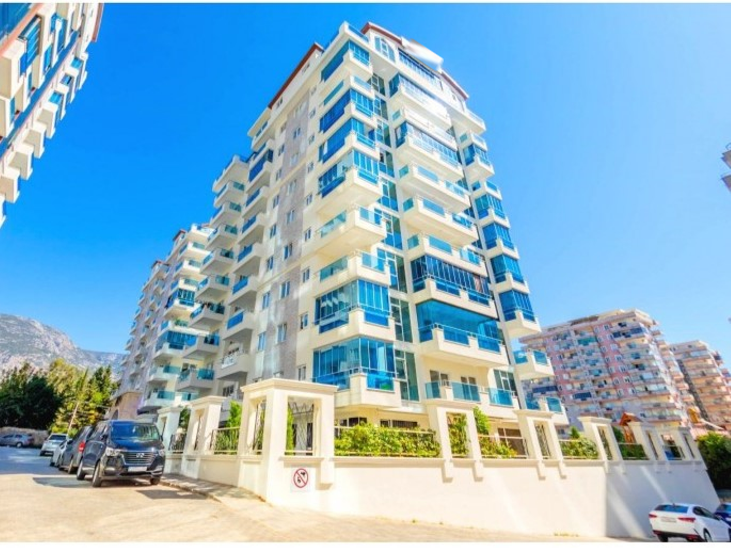 Alanya Real Estate Full Activity 2 Room Flat For Sale In Mahmutlar Alanya 01